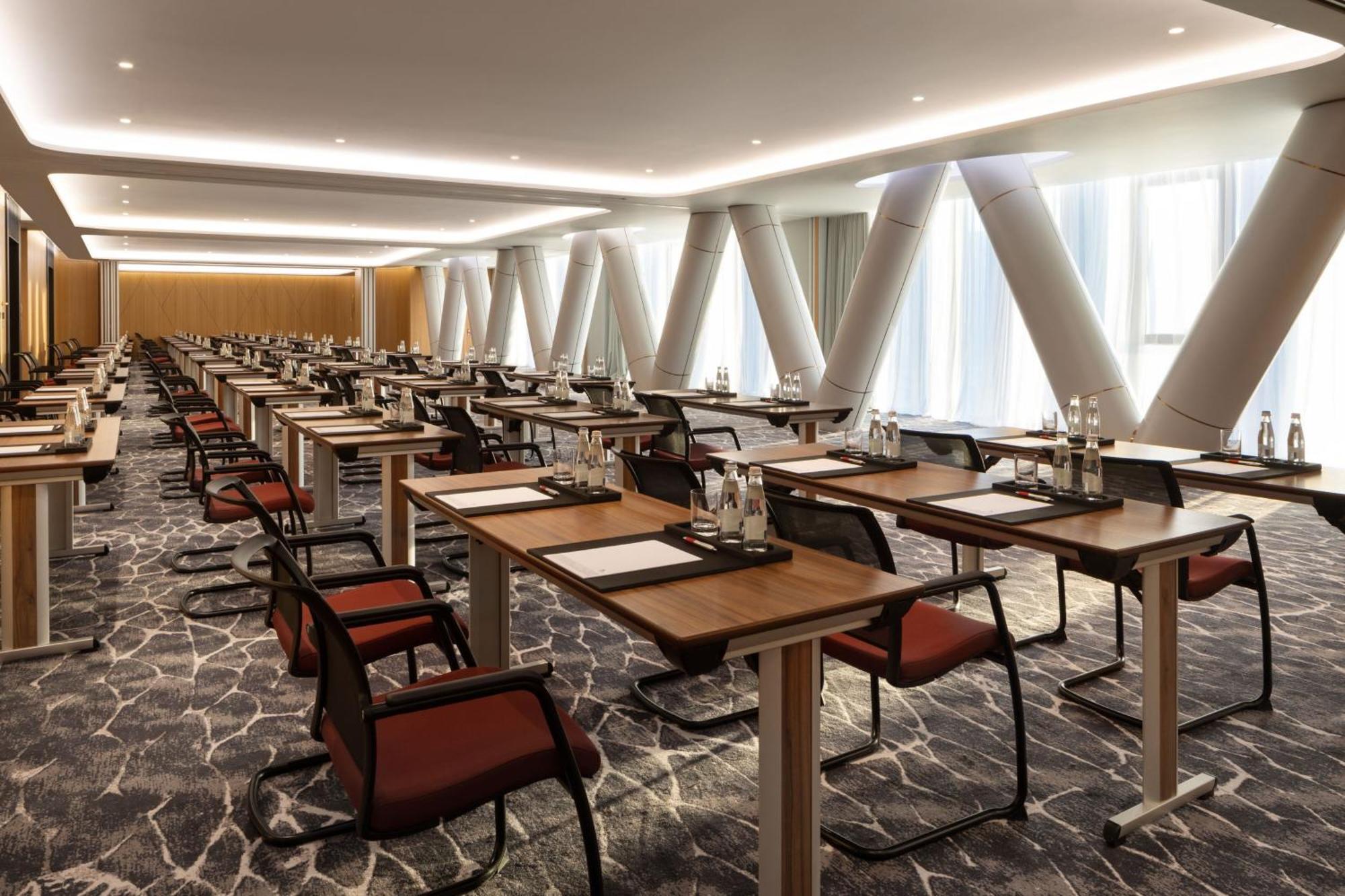 Tirana Marriott Hotel Εξωτερικό φωτογραφία