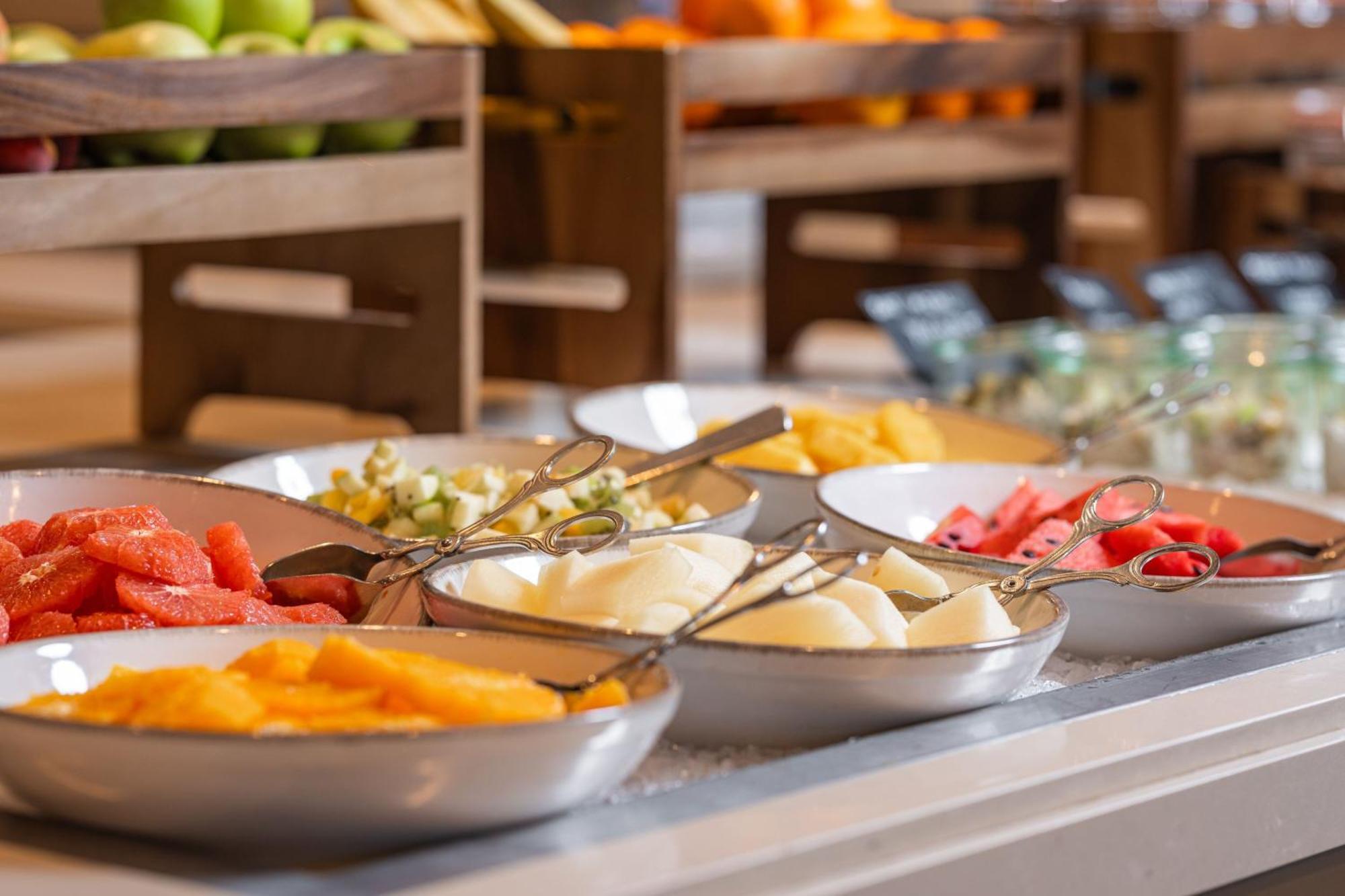 Tirana Marriott Hotel Εξωτερικό φωτογραφία